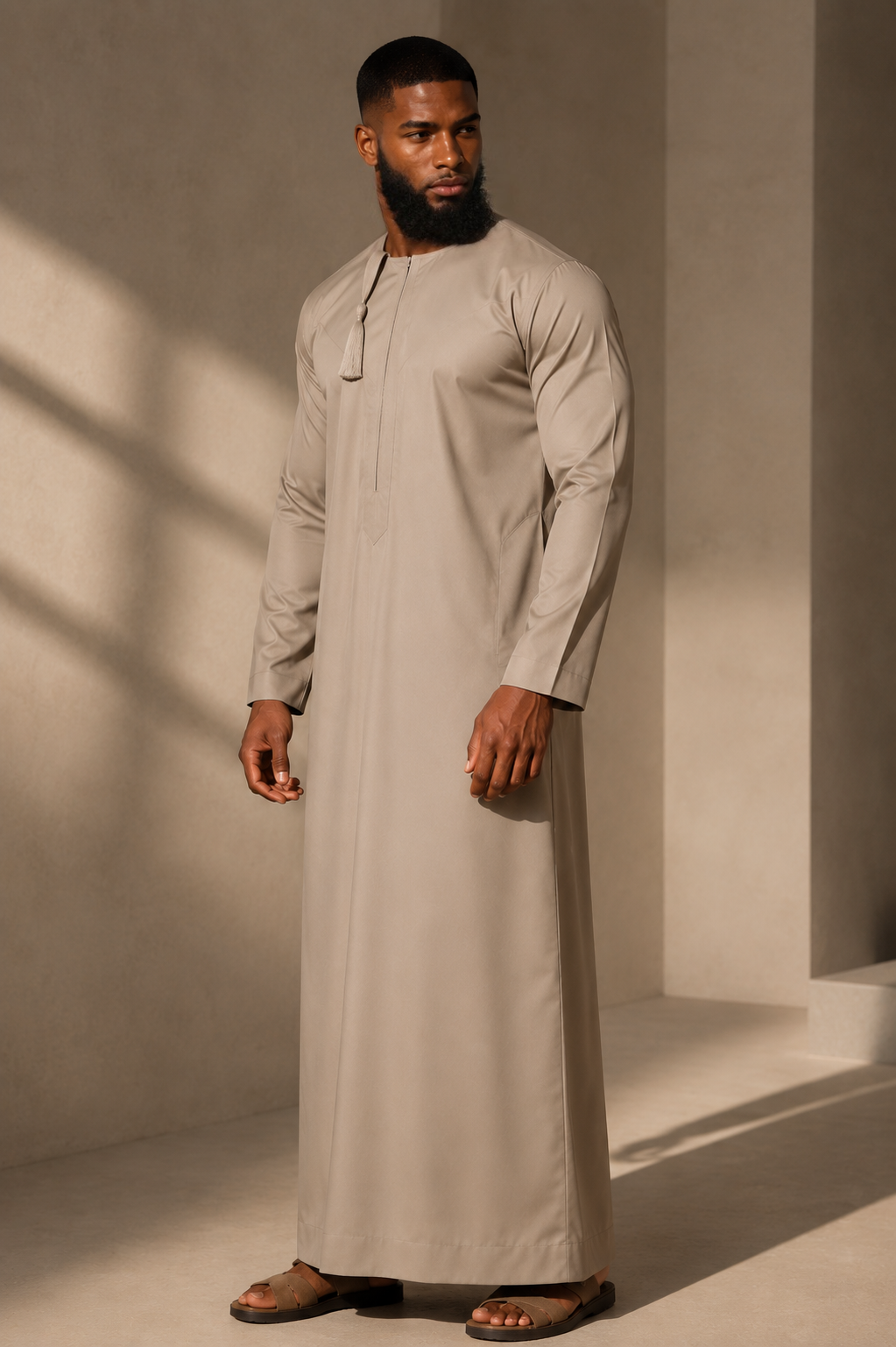 Khamsin Omani Thobe
